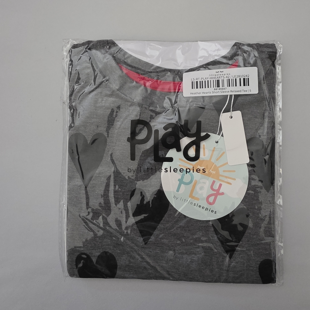 NWT Little Sleepies Heather Hearts Short Sleeves Relaxed Tee Size 5 - Picture 4 of 5